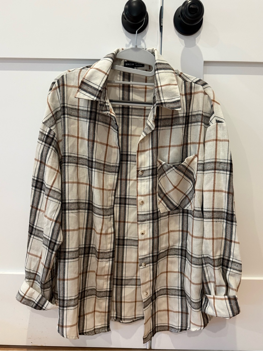 SHEIN Men’s Plaid Button-Down Shirt in Beige, Black & Brown